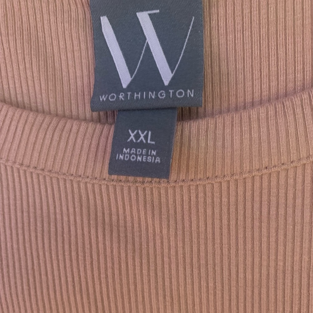 NWT Womens ribbed tank top - Picture 3 of 3